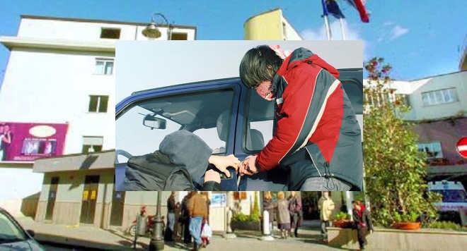 ladri auto frattamaggiore