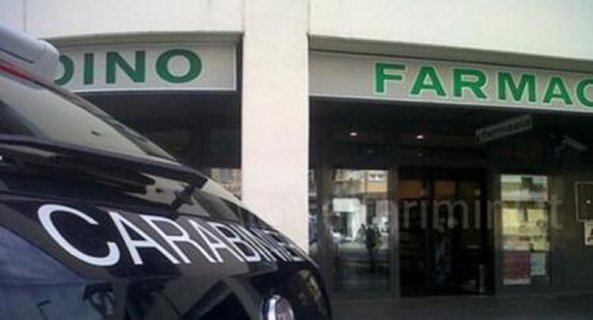 furto farmacia