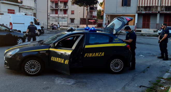 guardia finanza